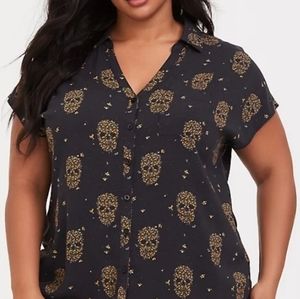 DARK GREY FLORAL SKULL CHALLIS BUTTON-DOWN DOLMAN